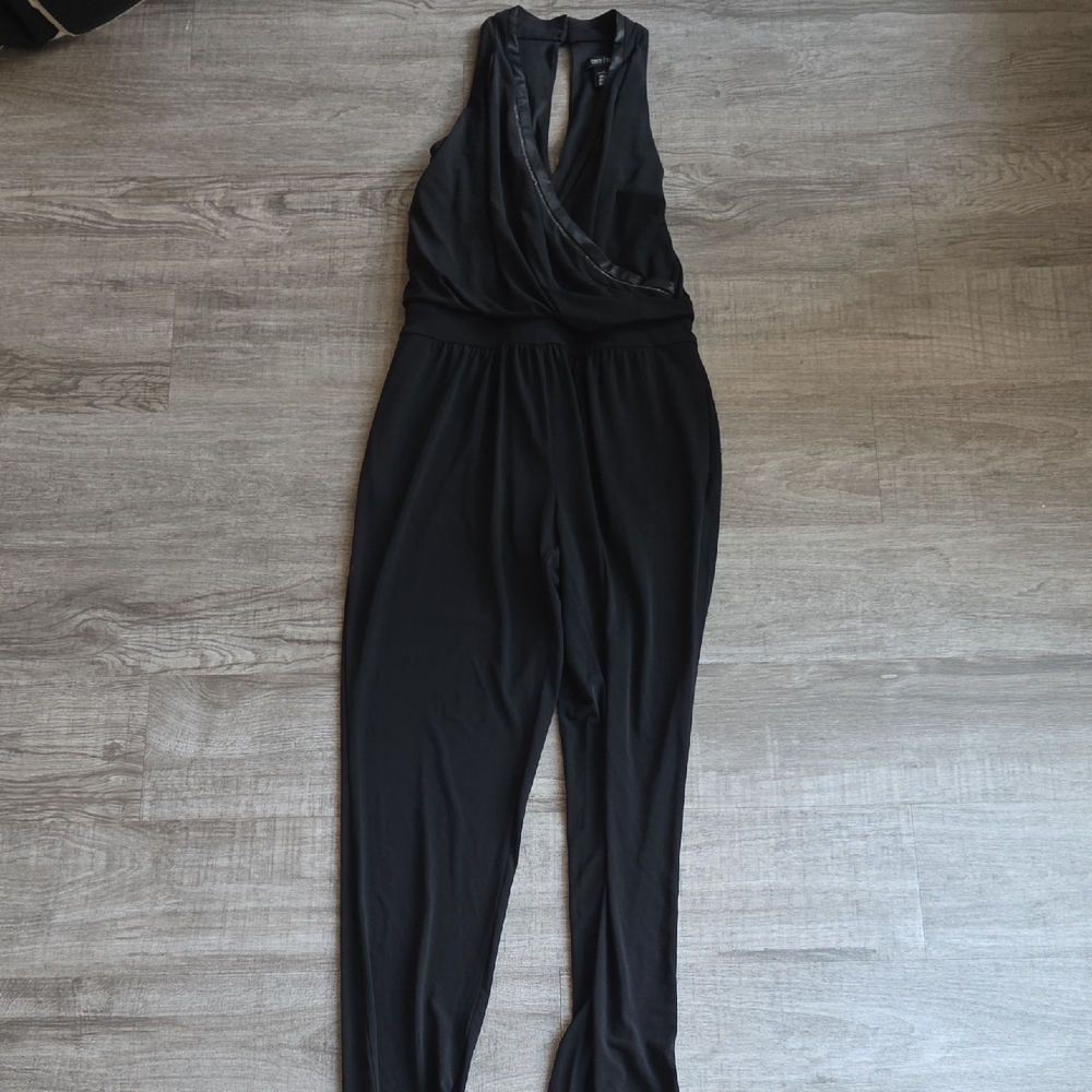 Chic Black Sleeveless Jumpsuit